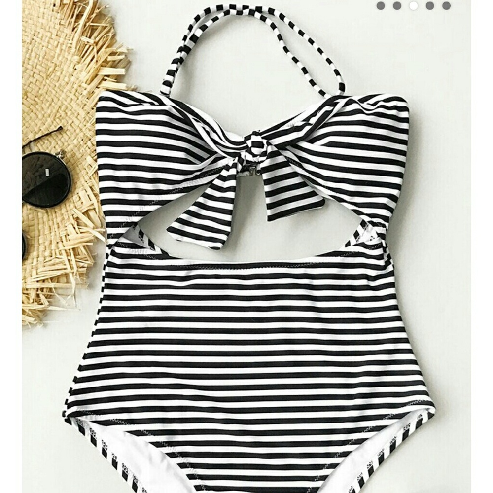 Cupshe swimsuit